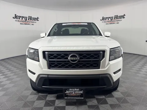 More photos of 2024 Nissan Frontier SV at Jerry Hunt Supercenter - Salisbury, NC