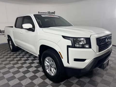 More photos of 2024 Nissan Frontier SV at Jerry Hunt Supercenter - Salisbury, NC