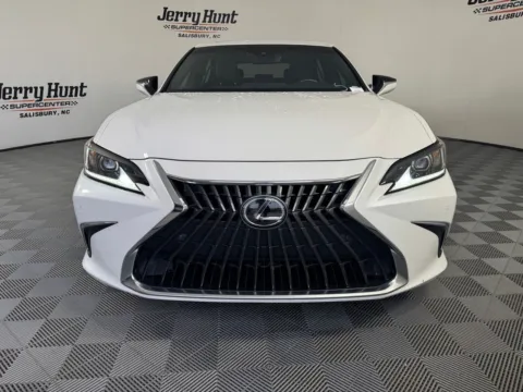 More photos of 2025 Lexus ES 350 at Jerry Hunt Supercenter - Salisbury, NC