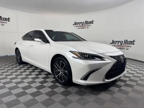 More photos of 2025 Lexus ES 350 at Jerry Hunt Supercenter - Salisbury, NC