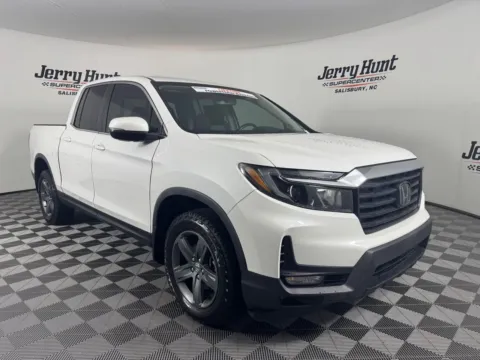 More photos of 2023 Honda Ridgeline RTL at Jerry Hunt Supercenter - Salisbury, NC
