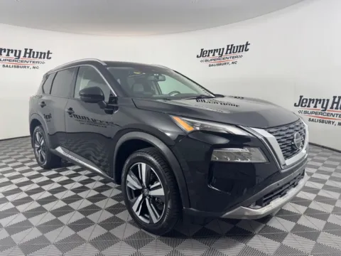 More photos of 2021 Nissan Rogue SL at Jerry Hunt Supercenter - Salisbury, NC