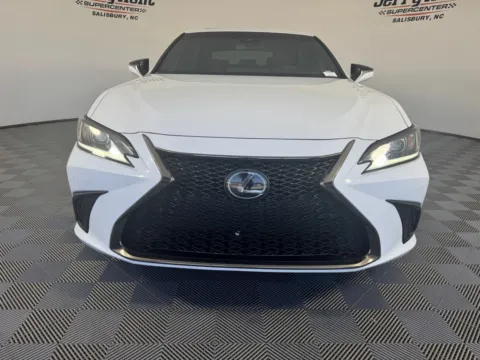 More photos of 2022 Lexus ES 350 F Sport at Jerry Hunt Supercenter - Salisbury, NC