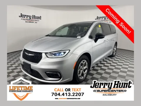 Silver 2024 Chrysler Pacifica Limited for sale in Salisbury, NC