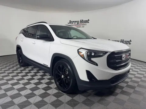 More photos of 2020 GMC Terrain SLT at Jerry Hunt Supercenter - Salisbury, NC