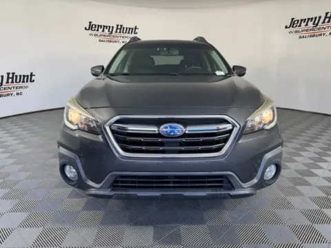More photos of 2018 Subaru Outback 2.5i at Jerry Hunt Supercenter - Salisbury, NC