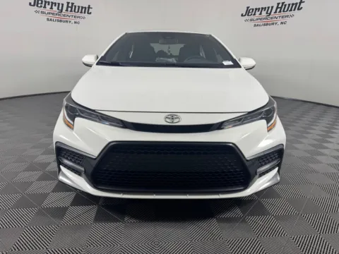 More photos of 2022 Toyota Corolla SE at Jerry Hunt Supercenter - Salisbury, NC