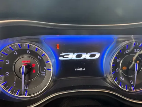 More photos of 2018 Chrysler 300 Limited at Jerry Hunt Supercenter - Salisbury, NC