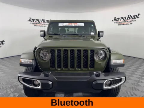More photos of 2022 Jeep Gladiator Sport at Jerry Hunt Supercenter - Salisbury, NC