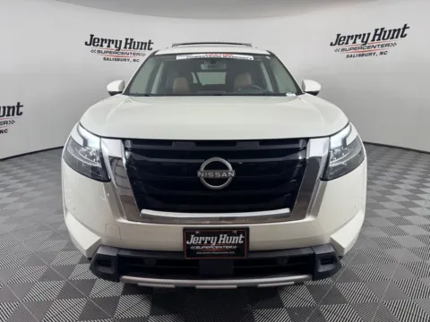 More photos of 2023 Nissan Pathfinder Platinum at Jerry Hunt Supercenter - Salisbury, NC