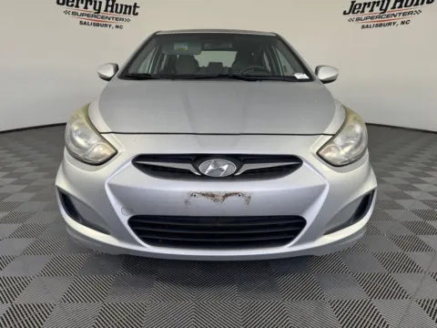 More photos of 2013 Hyundai Accent GLS at Jerry Hunt Supercenter - Salisbury, NC
