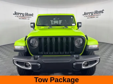 More photos of 2021 Jeep Gladiator Overland at Jerry Hunt Supercenter - Salisbury, NC