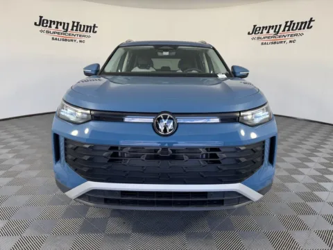More photos of 2025 Volkswagen Tiguan 2.0T SE at Jerry Hunt Supercenter - Salisbury, NC