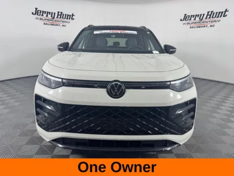 More photos of 2025 Volkswagen Tiguan 2.0T SE R-Line Black at Jerry Hunt Supercenter - Salisbury, NC
