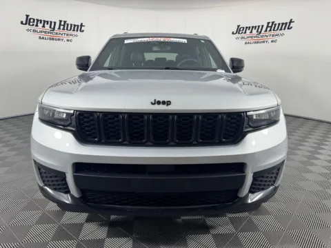 More photos of 2023 Jeep Grand Cherokee L Altitude X at Jerry Hunt Supercenter - Salisbury, NC