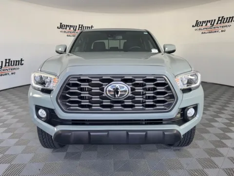 More photos of 2022 Toyota Tacoma TRD Off-Road at Jerry Hunt Supercenter - Salisbury, NC