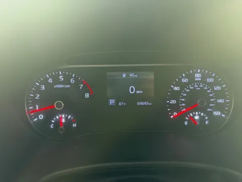 More photos of 2022 Kia Soul LX at Jerry Hunt Supercenter - Salisbury, NC
