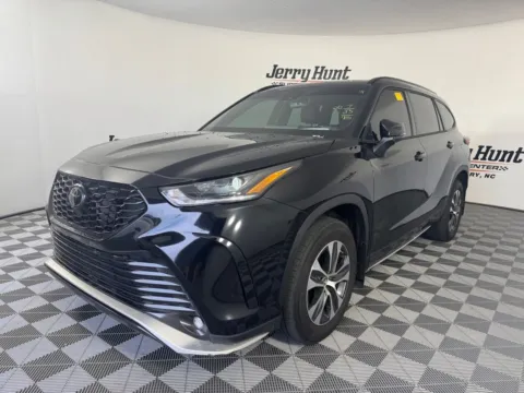 Black 2025 Toyota Highlander XSE for sale in Salisbury, NC