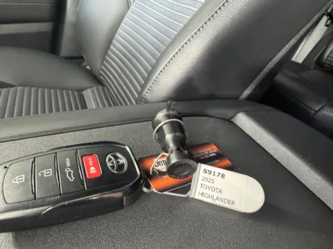 Photos of 2025 Toyota Highlander XSE for sale in Salisbury, NC at Jerry Hunt Supercenter - Salisbury
