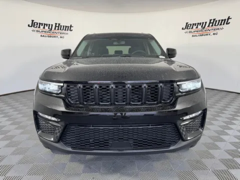 More photos of 2023 Jeep Grand Cherokee Limited at Jerry Hunt Supercenter - Salisbury, NC