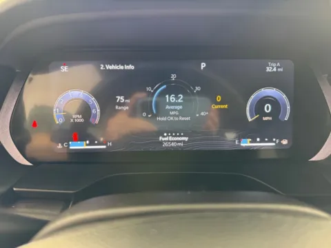 More photos of 2023 Jeep Grand Cherokee Limited at Jerry Hunt Supercenter - Salisbury, NC