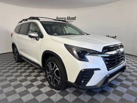 More photos of 2023 Subaru Ascent Limited at Jerry Hunt Supercenter - Salisbury, NC