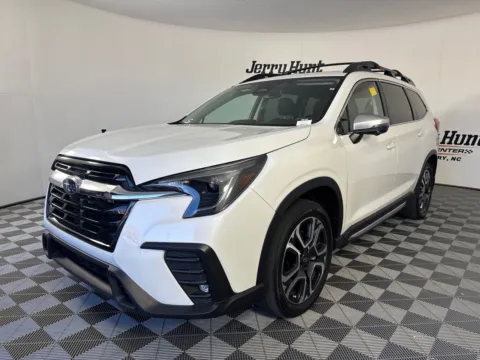 White 2023 Subaru Ascent Limited for sale in Salisbury, NC