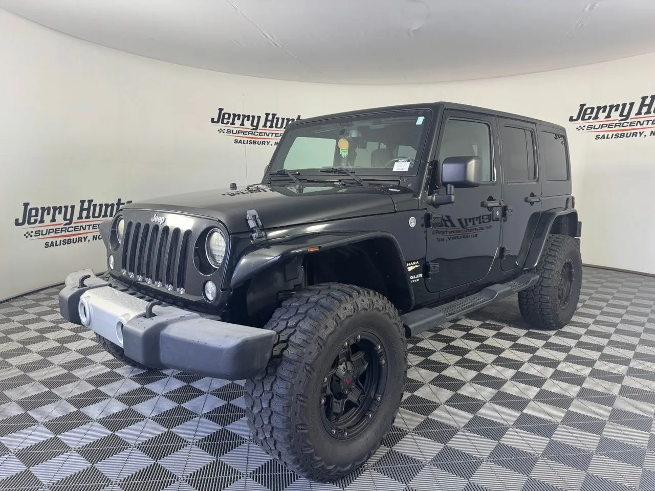 Black 2015 Jeep Wrangler Unlimited Sahara for sale in Salisbury, NC