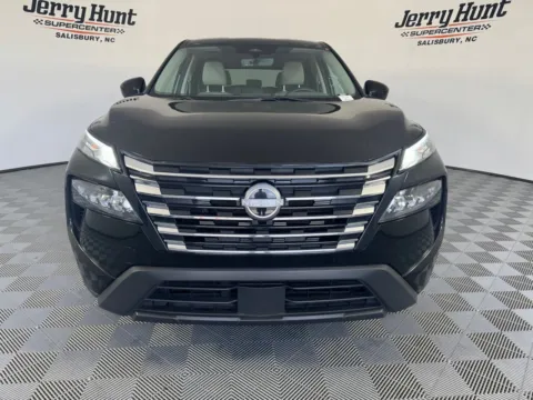 More photos of 2024 Nissan Rogue SV at Jerry Hunt Supercenter - Salisbury, NC