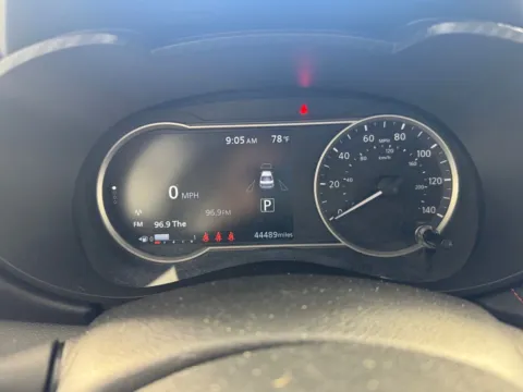 More photos of 2025 Nissan Versa 1.6 SR at Jerry Hunt Supercenter - Salisbury, NC
