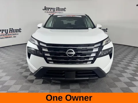 More photos of 2024 Nissan Rogue SV at Jerry Hunt Supercenter - Salisbury, NC