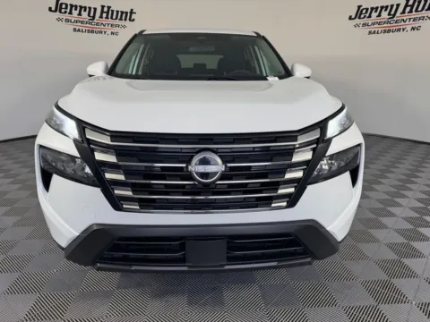 More photos of 2024 Nissan Rogue SV at Jerry Hunt Supercenter - Salisbury, NC