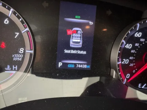 More photos of 2021 Toyota Highlander LE at Jerry Hunt Supercenter - Salisbury, NC