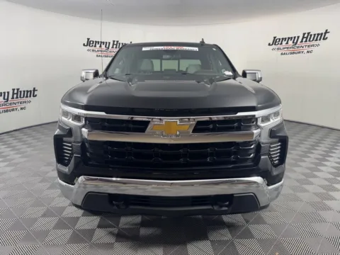 More photos of 2023 Chevrolet Silverado 1500 LT at Jerry Hunt Supercenter - Salisbury, NC