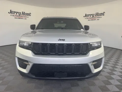 More photos of 2023 Jeep Grand Cherokee Altitude at Jerry Hunt Supercenter - Salisbury, NC