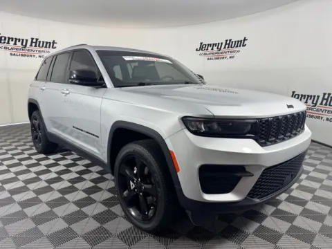 More photos of 2023 Jeep Grand Cherokee Altitude at Jerry Hunt Supercenter - Salisbury, NC