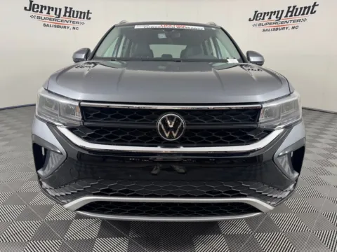 More photos of 2024 Volkswagen Taos 1.5T SE at Jerry Hunt Supercenter - Salisbury, NC