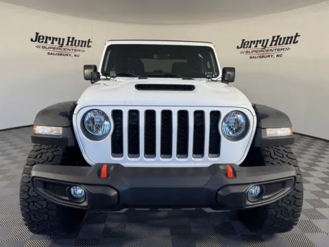More photos of 2023 Jeep Gladiator Mojave at Jerry Hunt Supercenter - Salisbury, NC