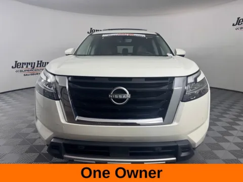 More photos of 2023 Nissan Pathfinder Platinum at Jerry Hunt Supercenter - Salisbury, NC