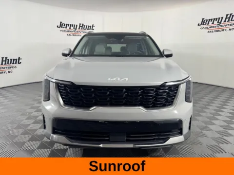 More photos of 2024 Kia Sorento EX at Jerry Hunt Supercenter - Salisbury, NC