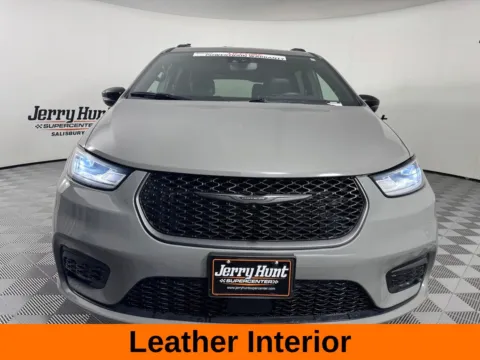 More photos of 2025 Chrysler Pacifica Limited at Jerry Hunt Supercenter - Salisbury, NC