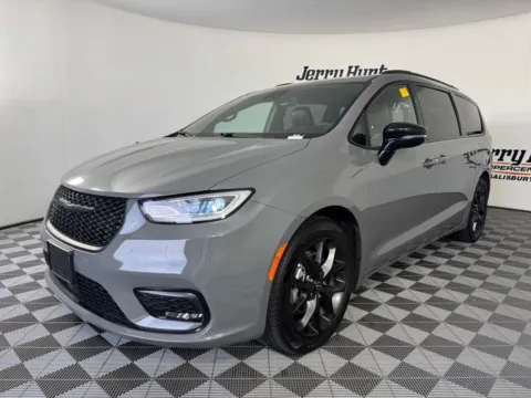 Gray 2025 Chrysler Pacifica Limited for sale in Salisbury, NC