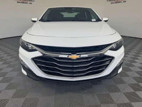 More photos of 2024 Chevrolet Malibu LT at Jerry Hunt Supercenter - Salisbury, NC