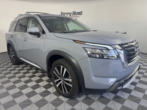 More photos of 2025 Nissan Pathfinder Platinum at Jerry Hunt Supercenter - Salisbury, NC