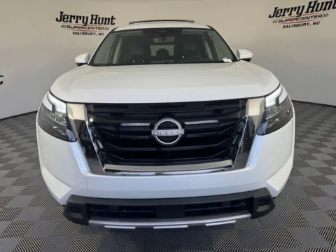 More photos of 2025 Nissan Pathfinder Platinum at Jerry Hunt Supercenter - Salisbury, NC