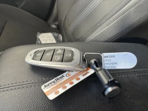Another view of 2022 Hyundai Tucson SEL for sale in Salisbury, NC at Jerry Hunt Supercenter - Salisbury