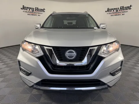 More photos of 2018 Nissan Rogue SV at Jerry Hunt Supercenter - Salisbury, NC