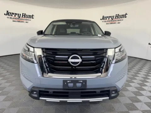 More photos of 2024 Nissan Pathfinder SL at Jerry Hunt Supercenter - Salisbury, NC