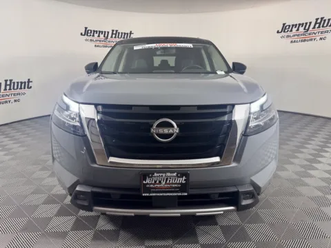 More photos of 2024 Nissan Pathfinder SL at Jerry Hunt Supercenter - Salisbury, NC