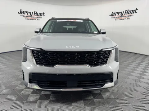 More photos of 2024 Kia Sorento S at Jerry Hunt Supercenter - Salisbury, NC